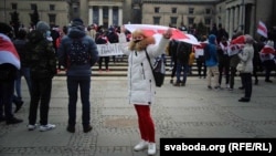 Оксана Лихадиевская на митинге солидарности в Варшаве. Польша, архивное фото