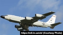 Самолет-разведчик Boeing RC-135W Rivet Joint