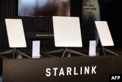 Спутниковые антенны Starlink на международной выставке потребительской электроники и бытовой техники в Берлине, 31 августа 2023 года