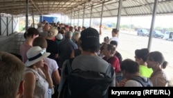 Очередь на КПВВ «Чонгар», 21 августа 2019 года