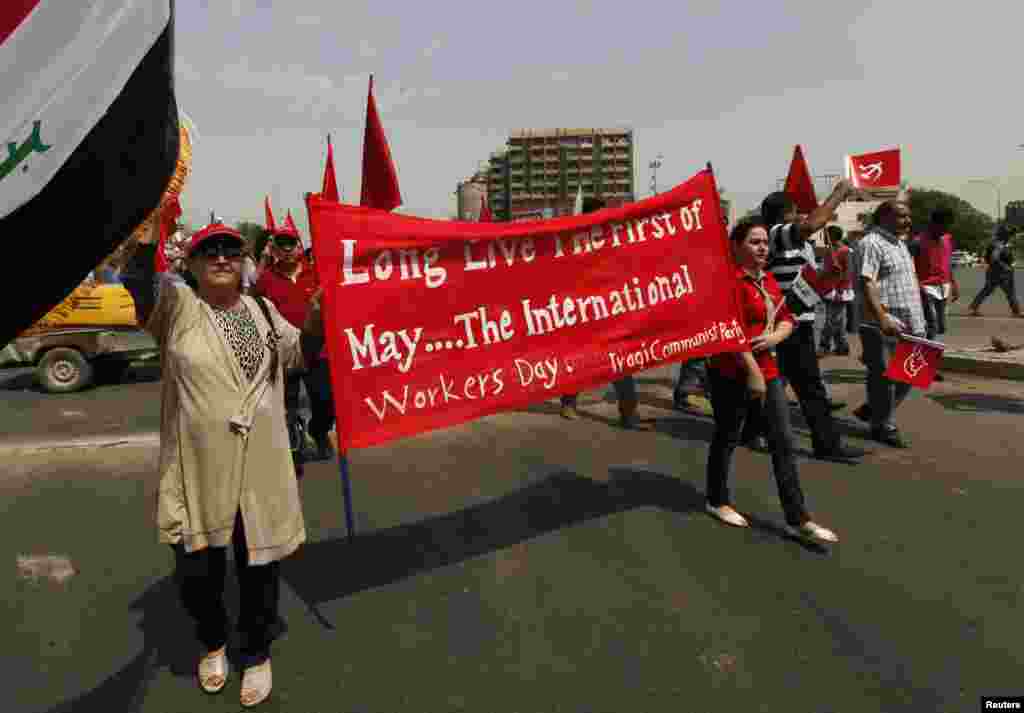 İraq, Bağdad. Kommunist Partiyasının ke&ccedil;irdiyi mitinq. 1 may 2013